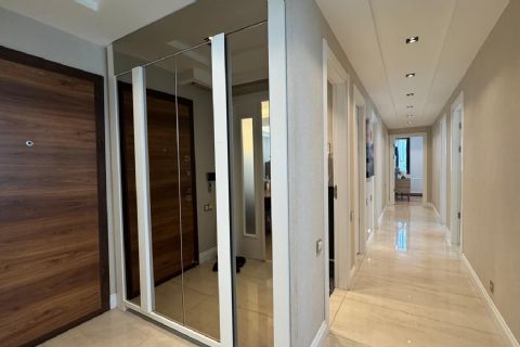 KARİZMA'DAN SUADA RESİDENCE'DA GENİŞ 5+1