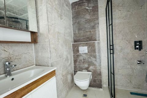 KARİZMA'DAN TECE DE HAVUZLU TEMİZ 2+1 KİRALIK DAİRE
