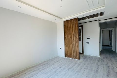 KARİZMA'DAN TECE DE HAVUZLU TEMİZ 2+1 KİRALIK DAİRE
