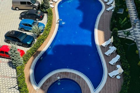 KARİZMA'DAN TECE DE HAVUZLU TEMİZ 2+1 KİRALIK DAİRE