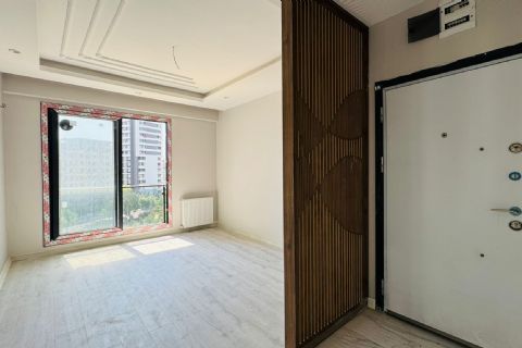KARİZMA'DAN TECE DE HAVUZLU TEMİZ 2+1 KİRALIK DAİRE