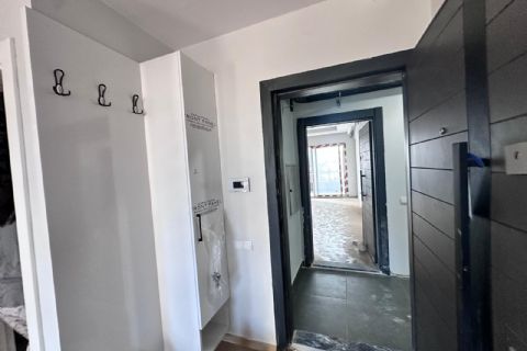 KARİZMA'DAN TECE'DE HAVUZLU SİTE İÇİN DE SIFIR 2+1