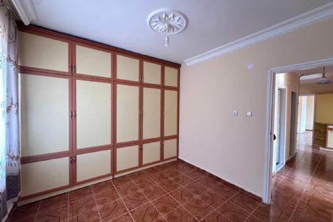 KARİZMA'DAN TEK BLOK GMK ÜSTÜ GENİŞ OTURUM BAKIMLI 3+1