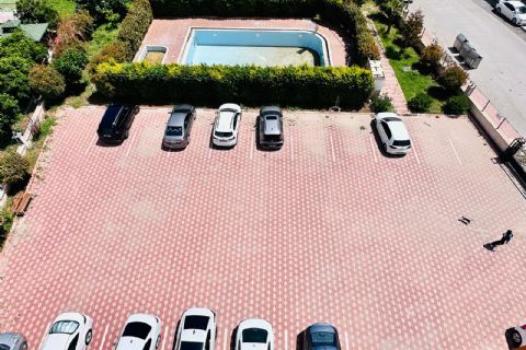 KARİZMA'DAN TEK BLOK HAVUZLU GENİŞ OTURUM 4+1
