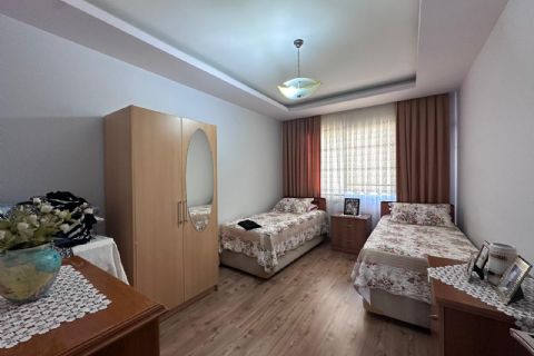 KARİZMA'DAN TEK BLOK HAVUZLU GENİŞ OTURUM 4+1 UYGUN FİYAT