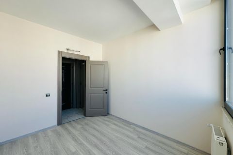 KARİZMA'DAN TEK BLOK HAVUZLU SOLİ CENTER CİVARI 2+1