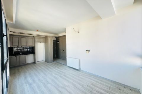 KARİZMA'DAN TEK BLOK HAVUZLU SOLİ CENTER CİVARI 2+1