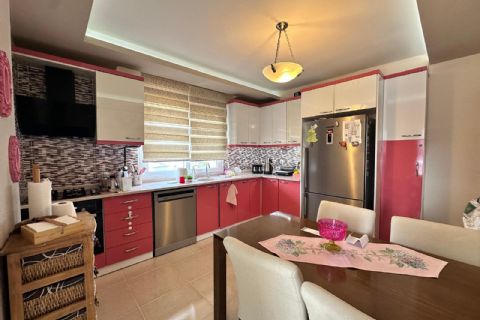 KARİZMA'DAN TEK BLOK KOMBİLİ DENİZE YAKIN 3+1