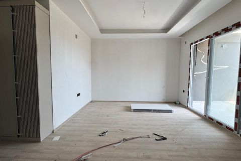 KARİZMA'DAN TEK BLOKLU AZ KATLI GENİŞ 2+1 SIFIR