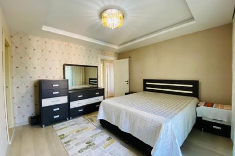 KARİZMADAN TEK BLOKLU HAVUZLU GENİŞ OTURUMLU KAÇIRILMAYACAK FIRSAT 4+1