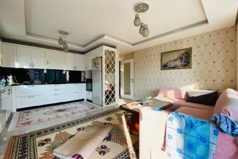 KARİZMADAN TEK BLOKLU HAVUZLU GENİŞ OTURUMLU KAÇIRILMAYACAK FIRSAT 4+1