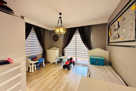 KARİZMA'DAN TERASLI FULL EŞYALI TEMİZ 3+1