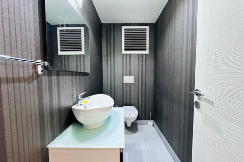 KARİZMA'DAN TERASLI FULL EŞYALI TEMİZ 3+1