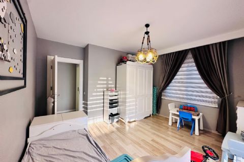KARİZMA'DAN TERASLI FULL EŞYALI TEMİZ 3+1