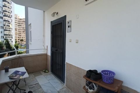 KARİZMA'DAN TÖMÜKTE HAVUZ MANZARALI MODERN  AMERİKAN MUTFAKLI FULL EŞYALI 2+1