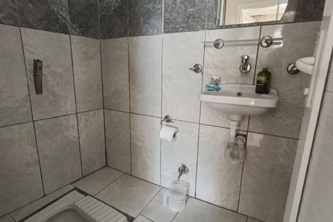 KARİZMA'DAN TÖMÜKTE HAVUZ MANZARALI MODERN  AMERİKAN MUTFAKLI FULL EŞYALI 2+1
