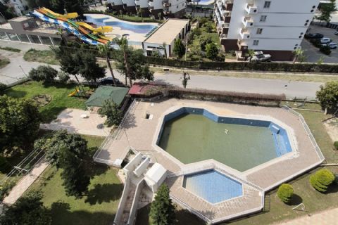 KARİZMA'DAN TÖMÜKTE YAZLIK SİTE EŞYALI GENİŞ 2+1