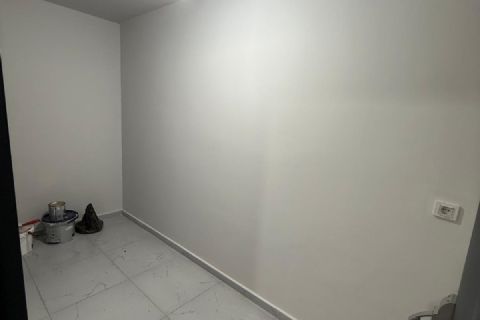KARİZMA'DAN ULAŞIM KOLAYLIĞI OLAN TEMİZ VE  İÇİ YAPILI 2+1