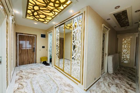 KARİZMA'DAN ULTRA LÜKS FULL EŞYALI HAVUZLU SİTE İÇİ 4+1