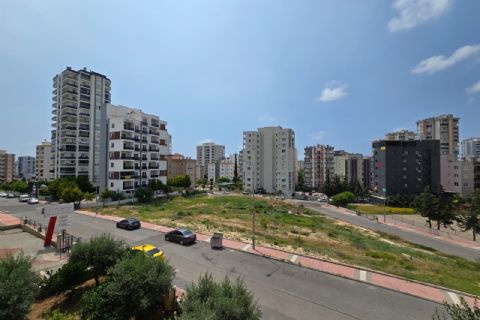 KARİZMA'DAN ÜNİ CAD ÜSTÜ KOMBİLİ CAM BALKONLU 2+1