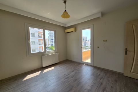 KARİZMA'DAN ÜNİ CAD ÜSTÜ KOMBİLİ CAM BALKONLU 2+1