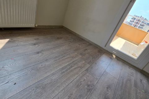 KARİZMA'DAN ÜNİ CAD ÜSTÜ KOMBİLİ CAM BALKONLU 2+1