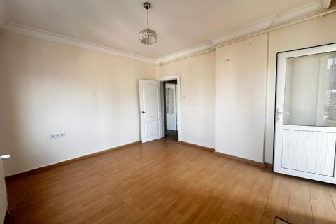 KARİZMA'DAN ÜNİVERSİTE CADDESİNDE DENİZ MANZARALI FERAH 3+1