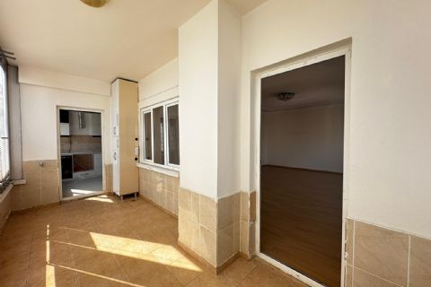 KARİZMA'DAN ÜNİVERSİTE CADDESİNDE DENİZ MANZARALI FERAH 3+1