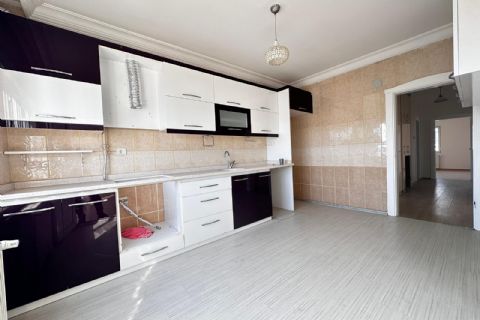 KARİZMA'DAN ÜNİVERSİTE CADDESİNDE DENİZ MANZARALI FERAH 3+1