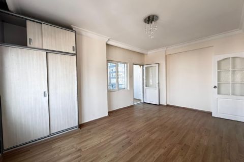 KARİZMA'DAN ÜNİVERSİTE CADDESİNDE DENİZ MANZARALI FERAH 3+1