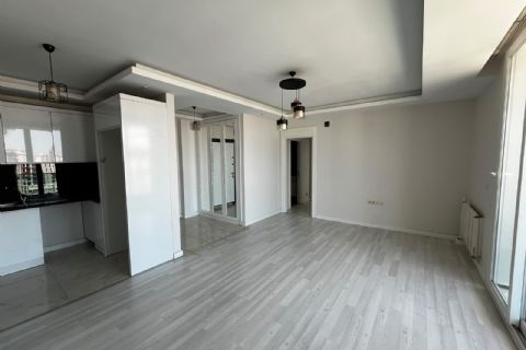 KARİZMA'DAN VATAN CADDESİNDE TEMİZ VE YAPILI 2+1