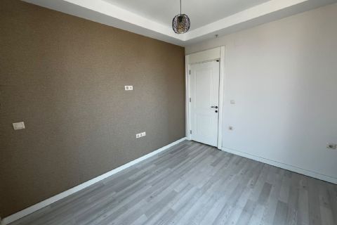 KARİZMA'DAN VATAN CADDESİNDE TEMİZ VE YAPILI 2+1