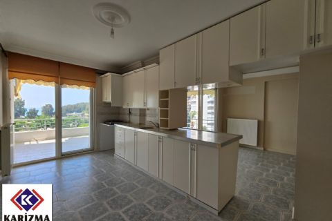 KARİZMA'DAN VİVALDİ SİTESİN'DE DENİZE SIFIR 4+1 KAFA DAİRE
