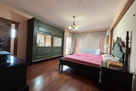 KARİZMA'DAN YENİ MH DE GENİŞ HAVUZLU 4+1