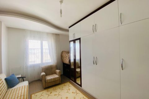 KARİZMA'DAN YENİ MH DE SİTE İÇERİSİNDE HAVUZLU TEMİZ 3+1