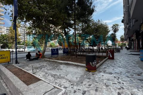 KARİZMA'DAN YENİŞEHİR İSMET İNÖNÜ BULVARINA CEPHELİ DÜKKAN