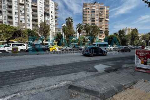 KARİZMA'DAN YENİŞEHİR İSMET İNÖNÜ BULVARINA CEPHELİ DÜKKAN