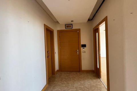 KARİZMA'DAN YENİŞEHİRDE CEPHELERİ AÇIK SOSYAL ALANLI HAVUZLU GENİŞ 3+1