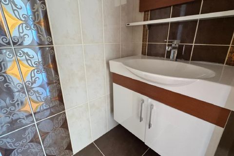 KARİZMA'DAN YENİŞEHİRDE CEPHELERİ AÇIK SOSYAL ALANLI HAVUZLU GENİŞ 3+1