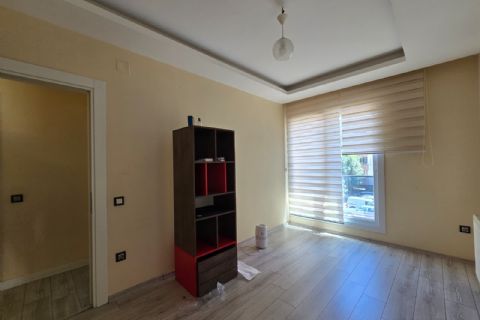 KARİZMA'DAN YENİŞEHİR'DE SAHİLE YAKIN  2+1