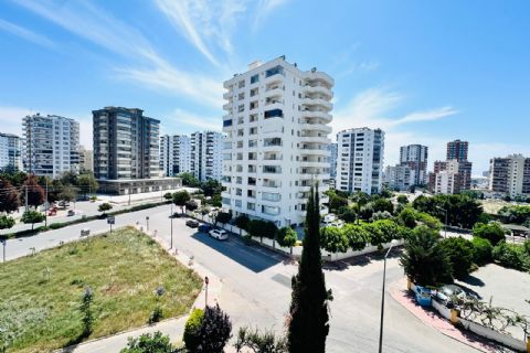 KARİZMA'DAN YENİŞEHİR'İN KALBİNDE ULTRA GENİŞ GÜVENLİKLİ 4+1