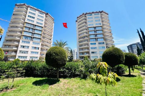 KARİZMA'DAN YENİŞEHİR'İN KALBİNDE ULTRA GENİŞ GÜVENLİKLİ 4+1