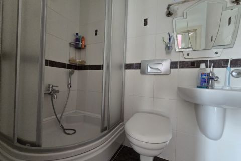 Kuyuluk'ta 2.500m² İmarlı Arsa İçinde Lüks Tripleks Villa