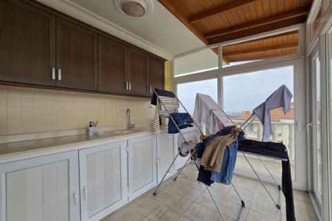 Kuyuluk'ta 2.500m² İmarlı Arsa İçinde Lüks Tripleks Villa