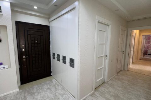 MENDERES MH DE FIRSAT AÇIK CEPHELİ SATILIK 3+1