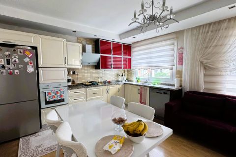 MENDERES MH DE FIRSAT AÇIK CEPHELİ SATILIK 3+1