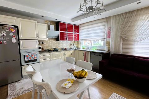 MENDERES MH DE FIRSAT AÇIK CEPHELİ SATILIK 3+1