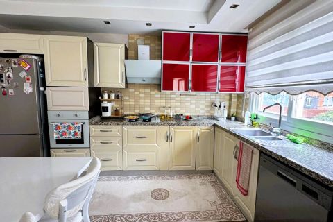 MENDERES MH DE FIRSAT AÇIK CEPHELİ SATILIK 3+1