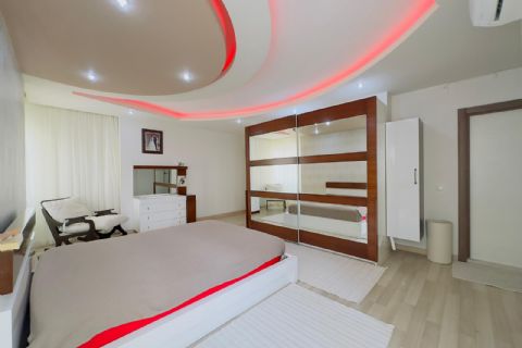 MENDERES MH DE TEK BLOK FULL JENERATÖR HAVUZLU CEPHE AÇIK 4+1