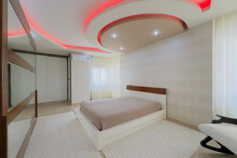 MENDERES MH DE TEK BLOK FULL JENERATÖR HAVUZLU CEPHE AÇIK 4+1
